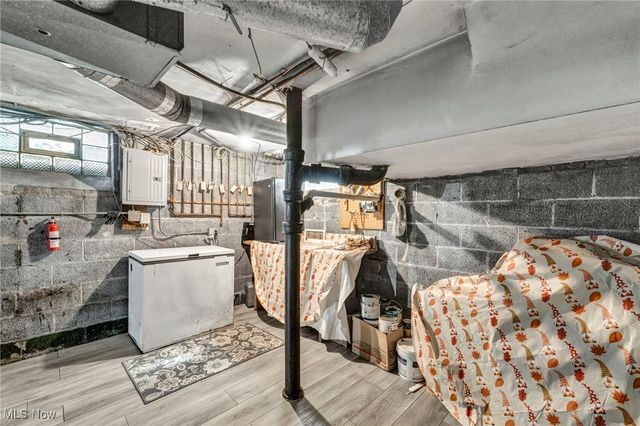 3877 Faversham Road, University Heights, OH 44118