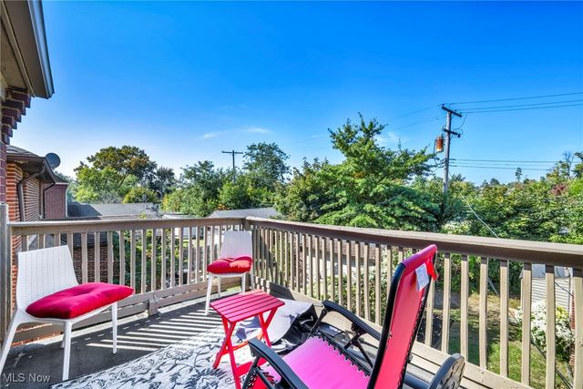 3877 Faversham Road, University Heights, OH 44118