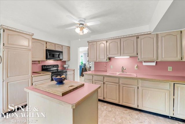 9017 Stone Road, Algonac, MI 48001