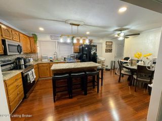 4304 Naneen Dr, Louisville, KY 40216