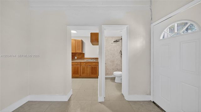 8200 NW 34th Ave, Miami, FL 33147