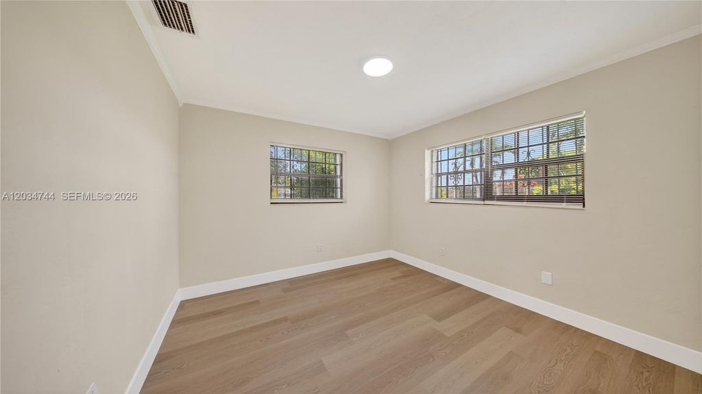 Image 14 of property listing at 8200 NW 34th Ave, Miami, FL 33147