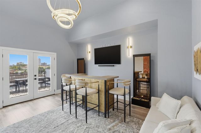 5704 Fairdale Lane B, Houston, TX 77057