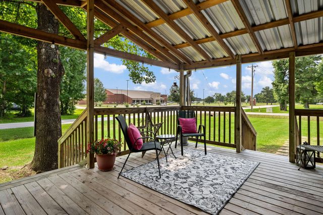 415 County Road 2268, Cleveland, TX 77327