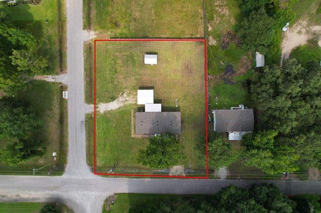 415 County Road 2268, Cleveland, TX 77327