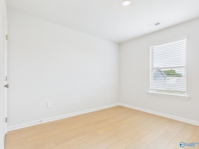 15395 Grayson Circle, Athens, AL 35611