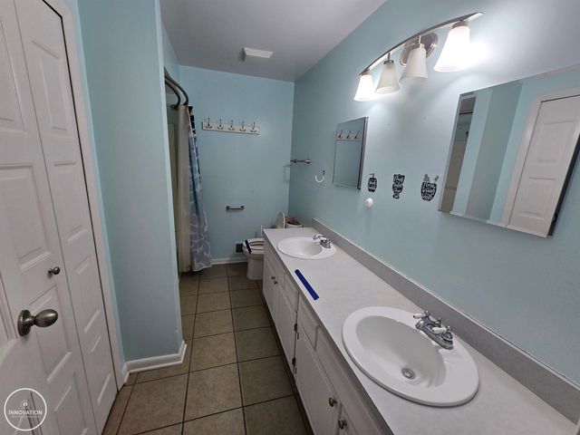 3239 N Shoreview Drive, Fort Gratiot Twp, MI 48059