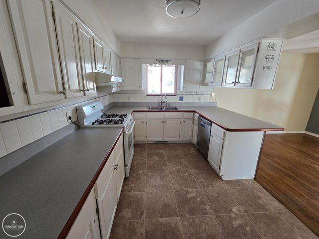 3239 N Shoreview Drive, Fort Gratiot Twp, MI 48059