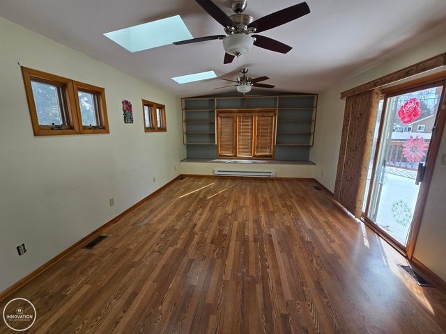 3239 N Shoreview Drive, Fort Gratiot Twp, MI 48059