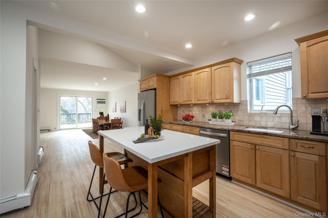 14 Deane Place, Larchmont, NY 10538