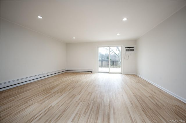 14 Deane Place, Larchmont, NY 10538