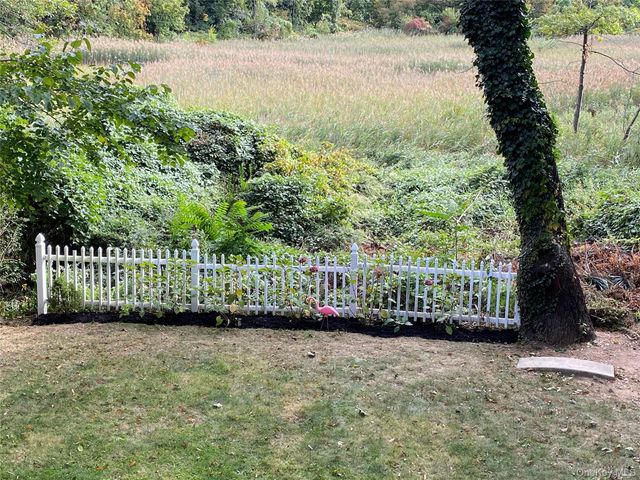 14 Deane Place, Larchmont, NY 10538