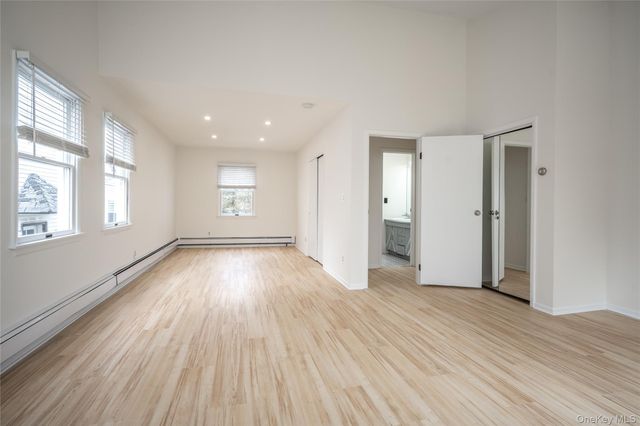 14 Deane Place, Larchmont, NY 10538