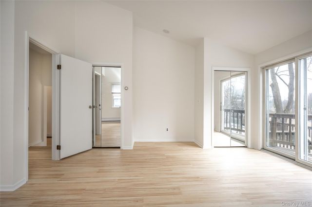 14 Deane Place, Larchmont, NY 10538