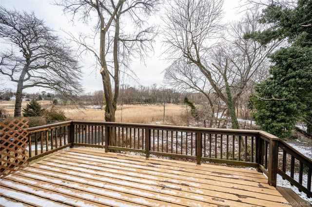 14 Deane Place, Larchmont, NY 10538