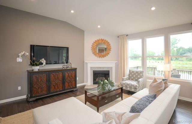 3068 Sheffield Circle, Independence Charter Township, MI 48346