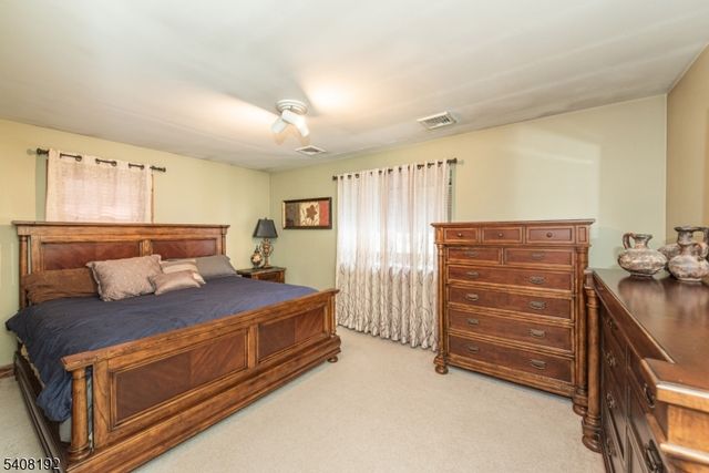 69 Buena Vista Dr, Ringwood Boro, NJ 07456