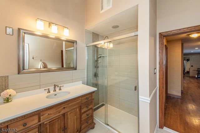 69 Buena Vista Dr, Ringwood Boro, NJ 07456