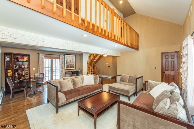 69 Buena Vista Dr, Ringwood Boro, NJ 07456