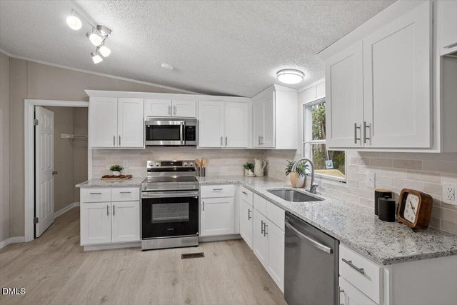 304 E Pope Avenue, Kenly, NC 27542