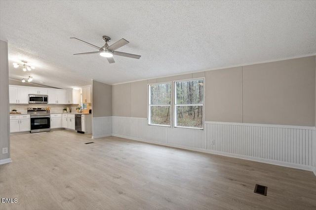 304 E Pope Avenue, Kenly, NC 27542