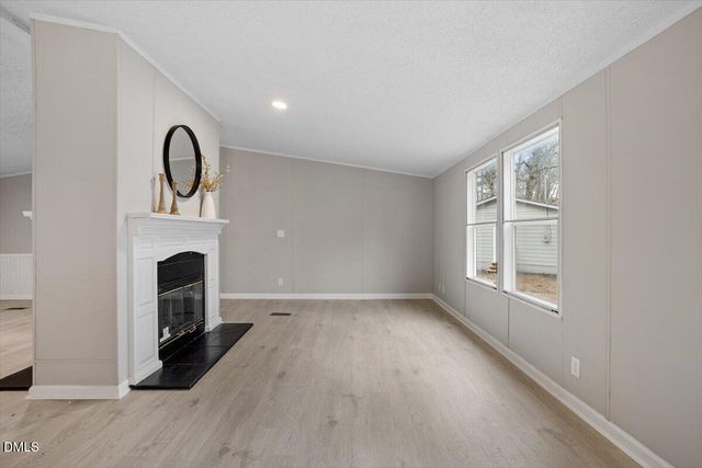 304 E Pope Avenue, Kenly, NC 27542