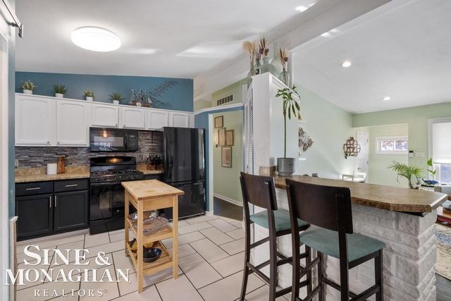 22425 Saint Joan St Street, St Clair Shores, MI 48080