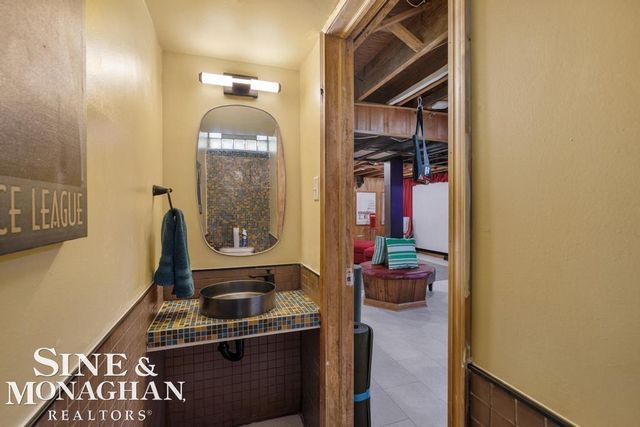 22425 Saint Joan St Street, St Clair Shores, MI 48080