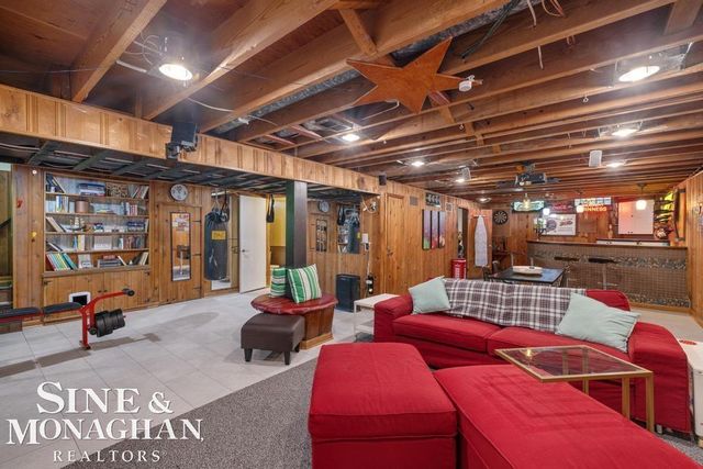 22425 Saint Joan St Street, St Clair Shores, MI 48080