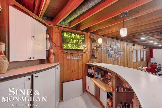 22425 Saint Joan St Street, St Clair Shores, MI 48080