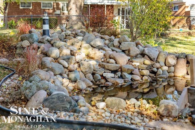 22425 Saint Joan St Street, St Clair Shores, MI 48080