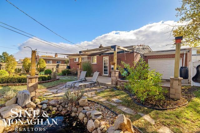 22425 Saint Joan St Street, St Clair Shores, MI 48080