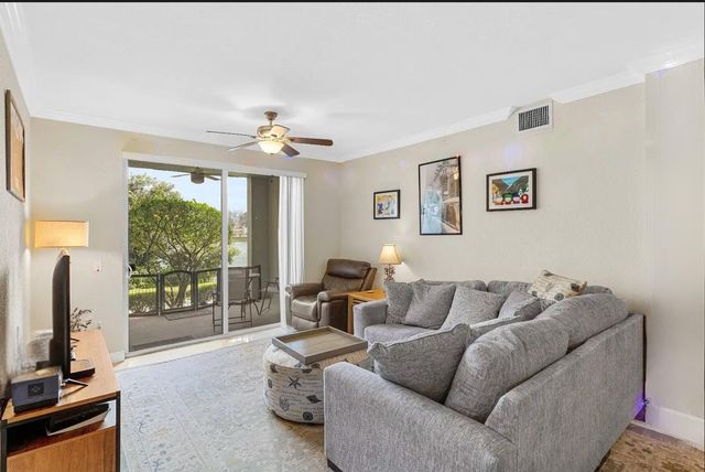 1660 Renaissance Commons Boulevard 2107, Boynton Beach, FL 33426