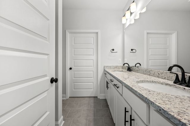 605 Rohan Drive, Murfreesboro, TN 37129