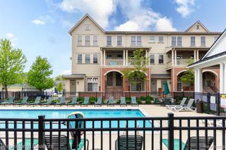 185 Amys Walk, Auburn Hills, MI 48326