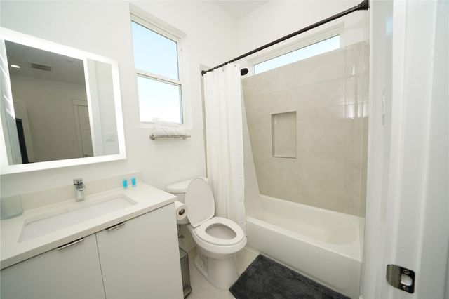 4607 Edmund Street, Houston, TX 77020