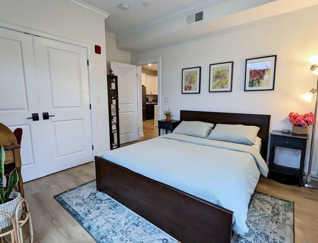 4281 Washington St 4C, Boston, MA 02131