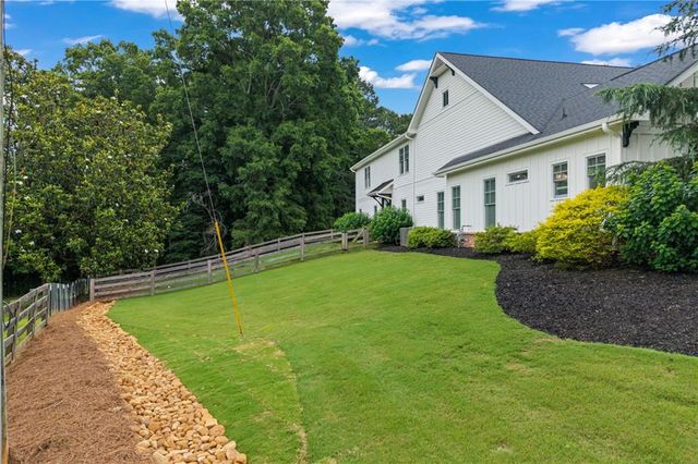 3223 Holbrook Campground Road, Alpharetta, GA 30004