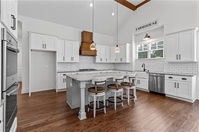 3223 Holbrook Campground Road, Alpharetta, GA 30004