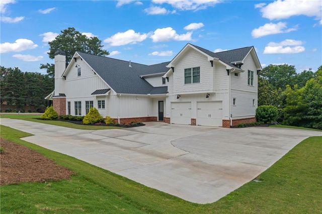 3223 Holbrook Campground Road, Alpharetta, GA 30004