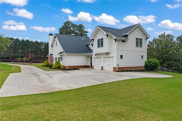 3223 Holbrook Campground Road, Alpharetta, GA 30004