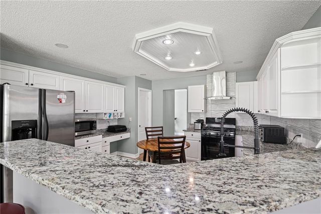 12189 Lauren Way, Fayetteville, GA 30215