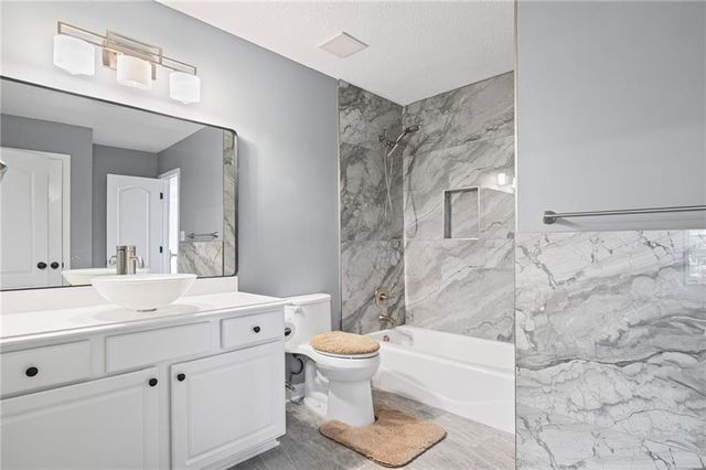 12189 Lauren Way, Fayetteville, GA 30215