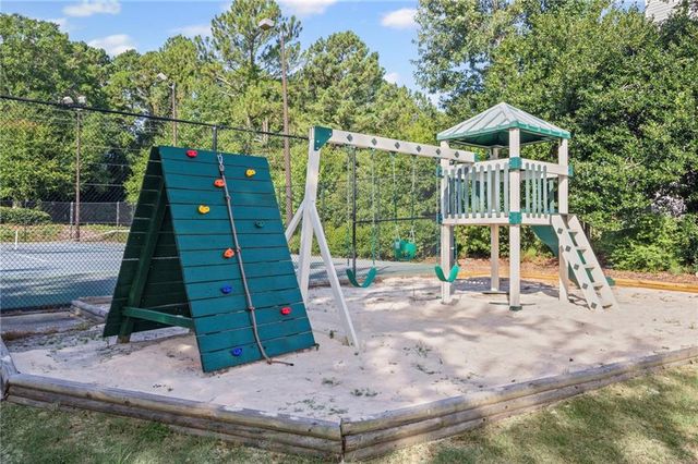 12189 Lauren Way, Fayetteville, GA 30215