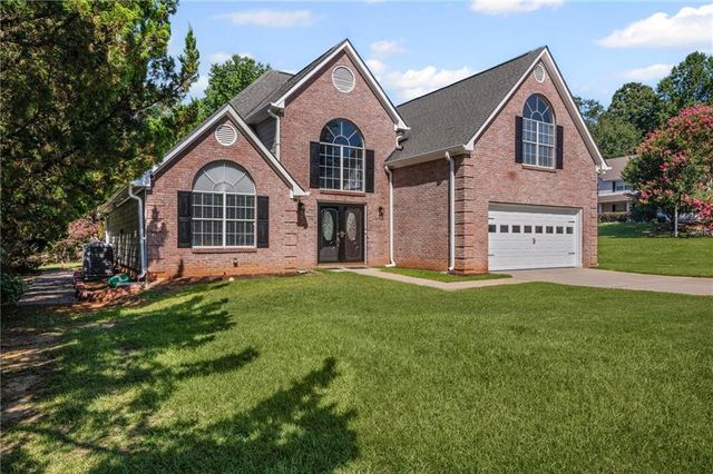 12189 Lauren Way, Fayetteville, GA 30215