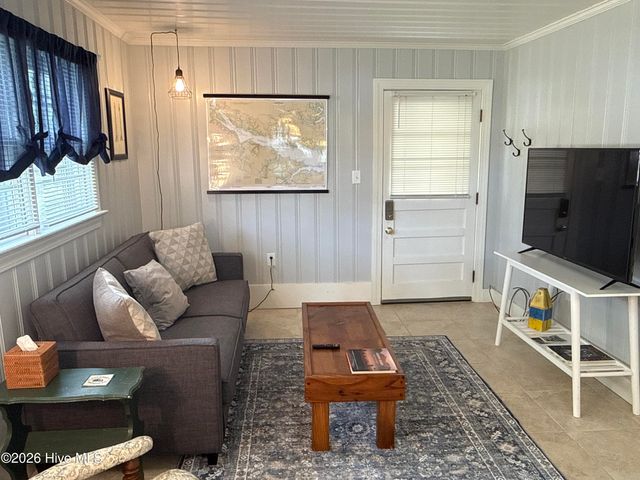 415 E 5th Street, Washington, NC 27889