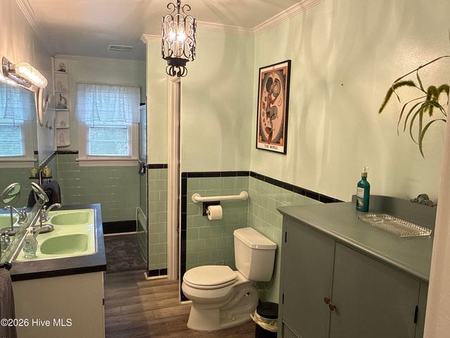 415 E 5th Street, Washington, NC 27889