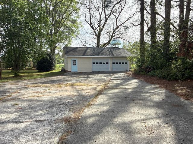 415 E 5th Street, Washington, NC 27889