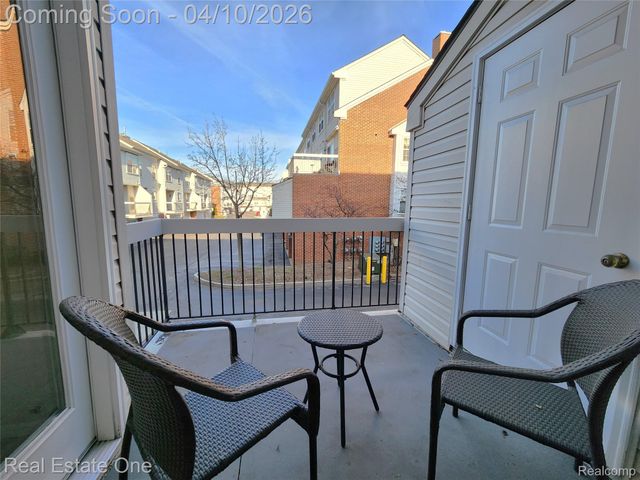 1341 S Washington Avenue, Royal Oak, MI 48067
