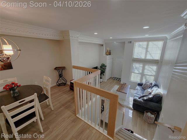 1341 S Washington Avenue, Royal Oak, MI 48067